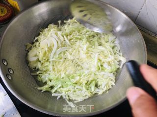 白灼莲花白的做法步骤：2