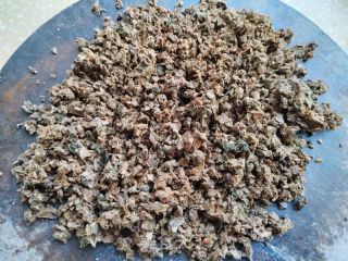梅干菜鲜肉包的做法步骤：2