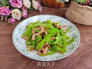 尖椒炒肉丝的做法
