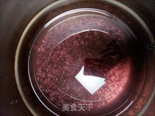 紫米银耳莲子粥的做法步骤：1
