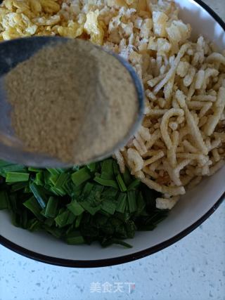 韭菜油条碎水饺的做法步骤：5