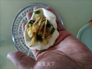 韭菜油条碎水饺的做法步骤：13