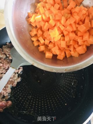 牛肉胡萝卜土豆焖饭的做法步骤：5