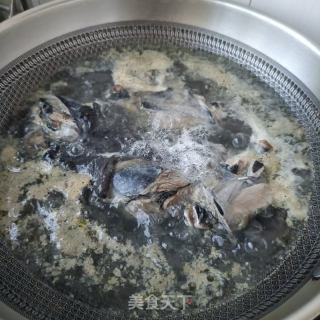西洋参竹荪乌鸡汤的做法步骤：7