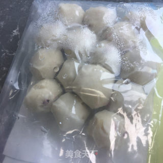 西红柿鱼丸汤的做法步骤：1