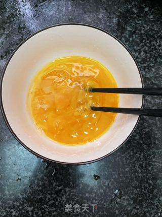 蒜苔炒鸡蛋的做法步骤：3