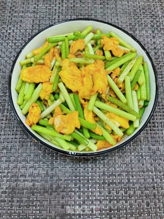 蒜苔炒鸡蛋的做法步骤：13