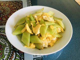 莴笋炒鸡蛋的做法