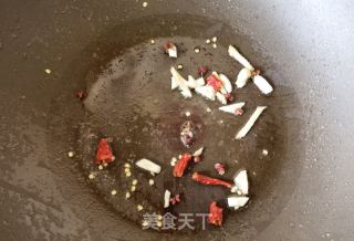 蒜苔炒鸡腿肉的做法步骤：8
