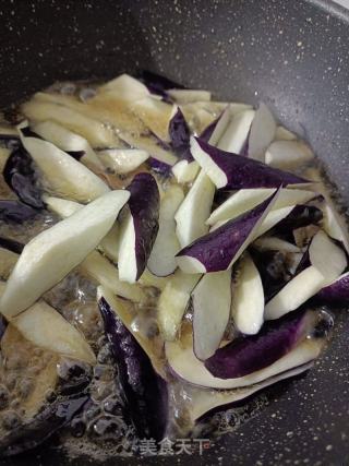 酱香烧茄子的做法步骤：4