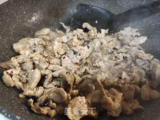 青菜洋葱炒肉片的做法步骤：2