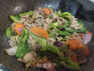 青菜洋葱炒肉片的做法步骤：6