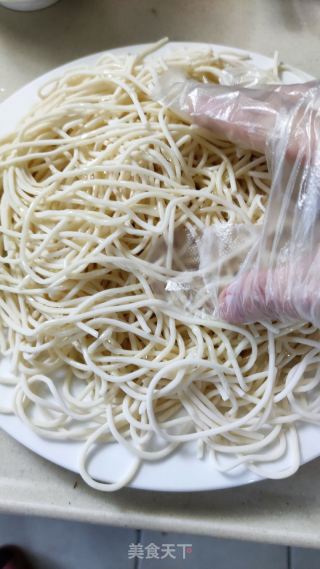 豆角焖面的做法步骤：3