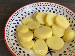 自制香脆薯片的做法步骤：1