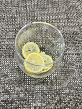柠檬话梅雪碧的做法步骤：4