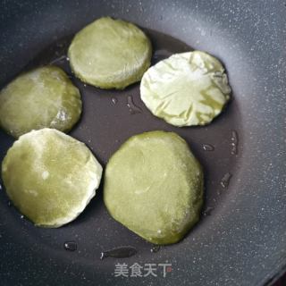 白糖艾草糍粑的做法步骤：3
