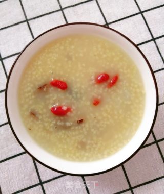 山药大枣小米粥的做法步骤：4