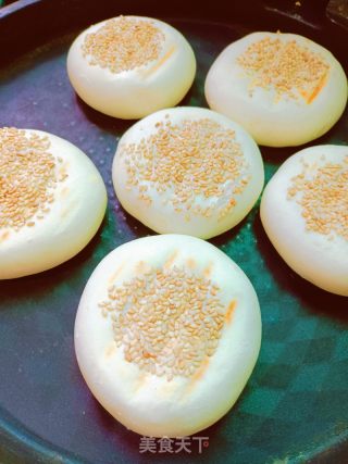 肉松发面饼的做法步骤：11
