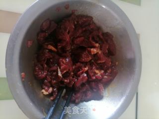 蒜苔炒牛肉的做法步骤：1