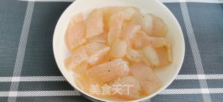 蒜蓉龙利鱼粉丝蒸娃娃菜的做法步骤：1