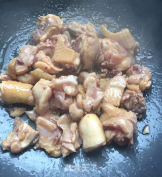 鲍鱼花螺鸡煲的做法步骤：4