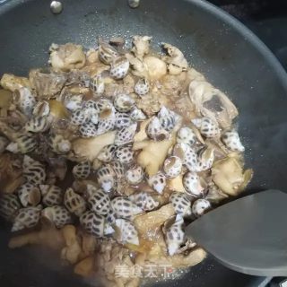 鲍鱼花螺鸡煲的做法步骤：6