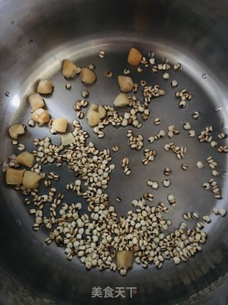 萝卜瑶柱龙骨汤的做法步骤：1