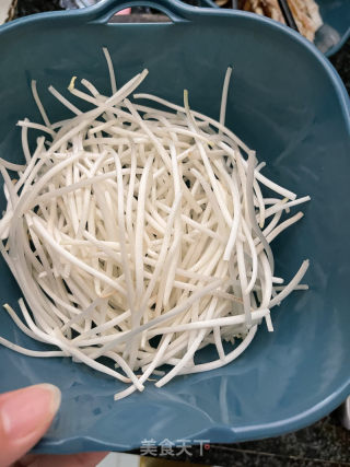 炒咸面线的做法步骤：4