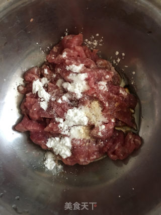 黄花菜肉丝汤的做法步骤：3