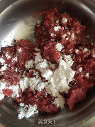 黑胡椒牛肉饼的做法步骤：4