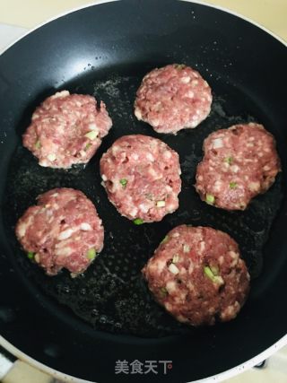 黑胡椒牛肉饼的做法步骤：8