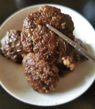 黑胡椒牛肉饼的做法步骤：10