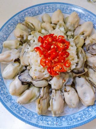 香辣蒜蓉生蚝的做法步骤：5