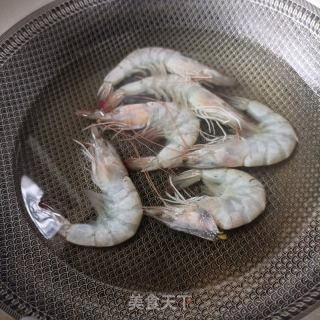 金针菇莴苣叶拌虾仁的做法步骤：1