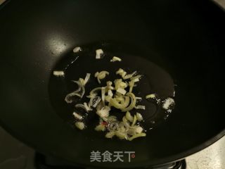 番茄青椒炒豆腐的做法步骤：3