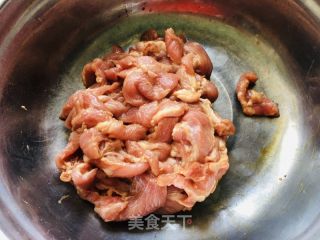 辣椒炒肉片的做法步骤：4
