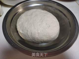 白菜肉末香菇生煎包的做法步骤：1