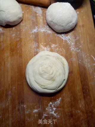 酥脆盘丝饼的做法步骤：6