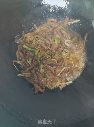 爆炒牛肉的做法步骤：5