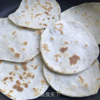 烫面饼子的做法步骤：7