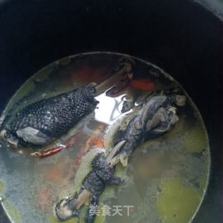 菜花小蓟拌乌鸡的做法步骤：1