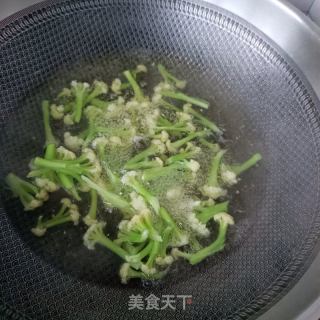 菜花小蓟拌乌鸡的做法步骤：9