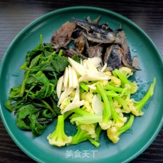 菜花小蓟拌乌鸡的做法步骤：13