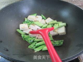 虎皮青瓜炒豆腐的做法步骤：6