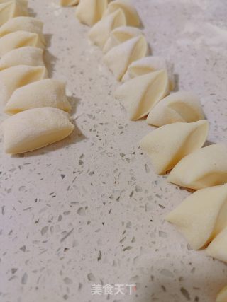 香菇猪肉馅饺子的做法步骤：7