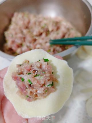 香菇猪肉馅饺子的做法步骤：11