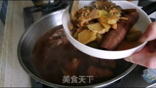 东北酱大骨的做法步骤：8