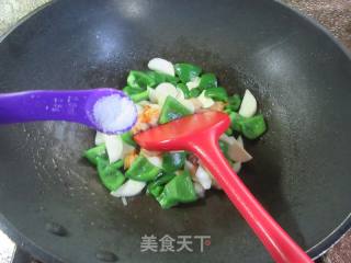 柿子椒圆蛤炒茭白的做法步骤：8
