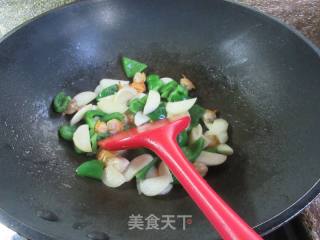 柿子椒圆蛤炒茭白的做法步骤：10