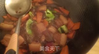 胡萝卜红烧肉的做法步骤：6